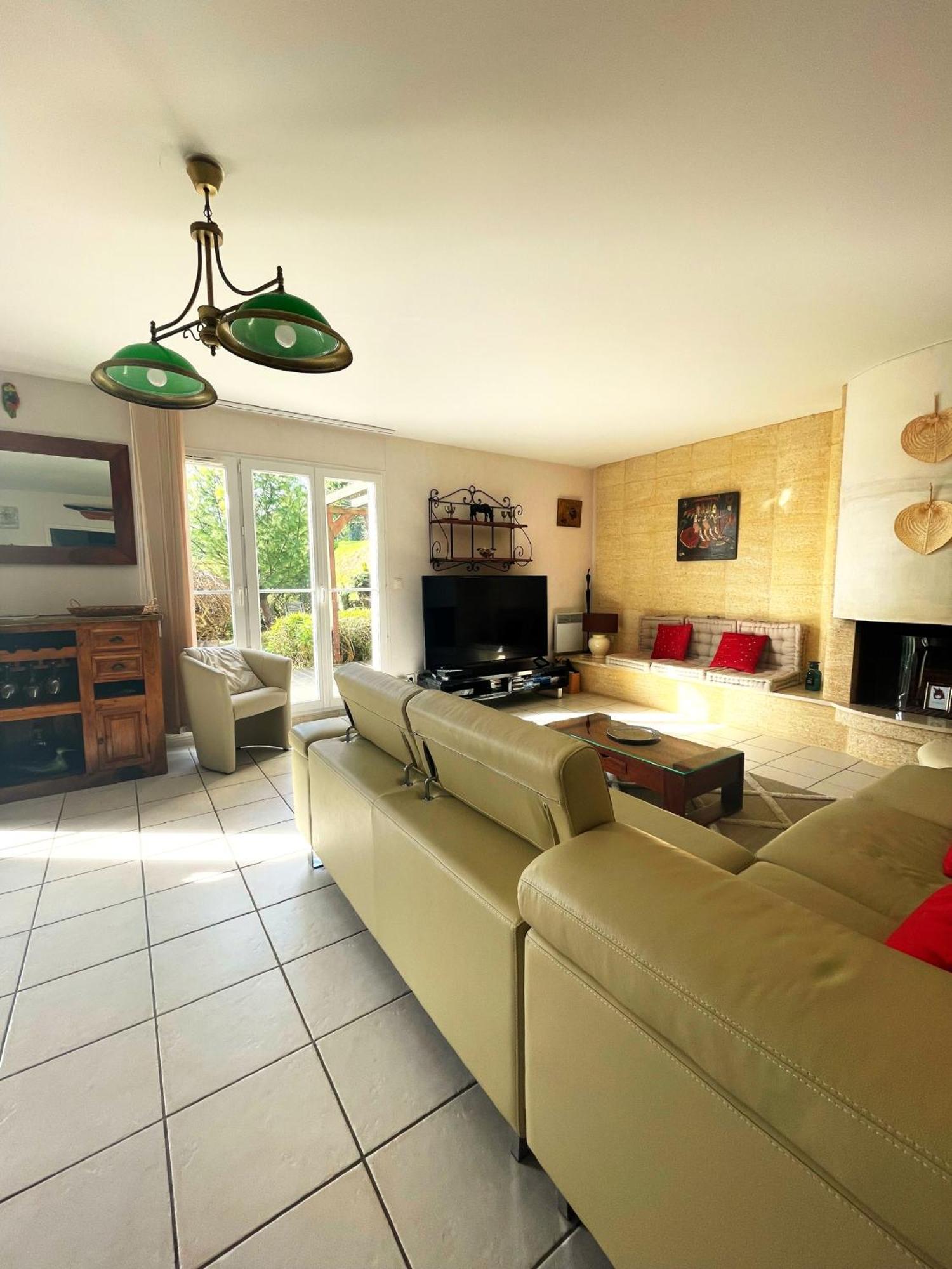 Maison Calme Et Cosy A Port-En-Bessin Pres Du Golf Et De La Mer Exterior photo